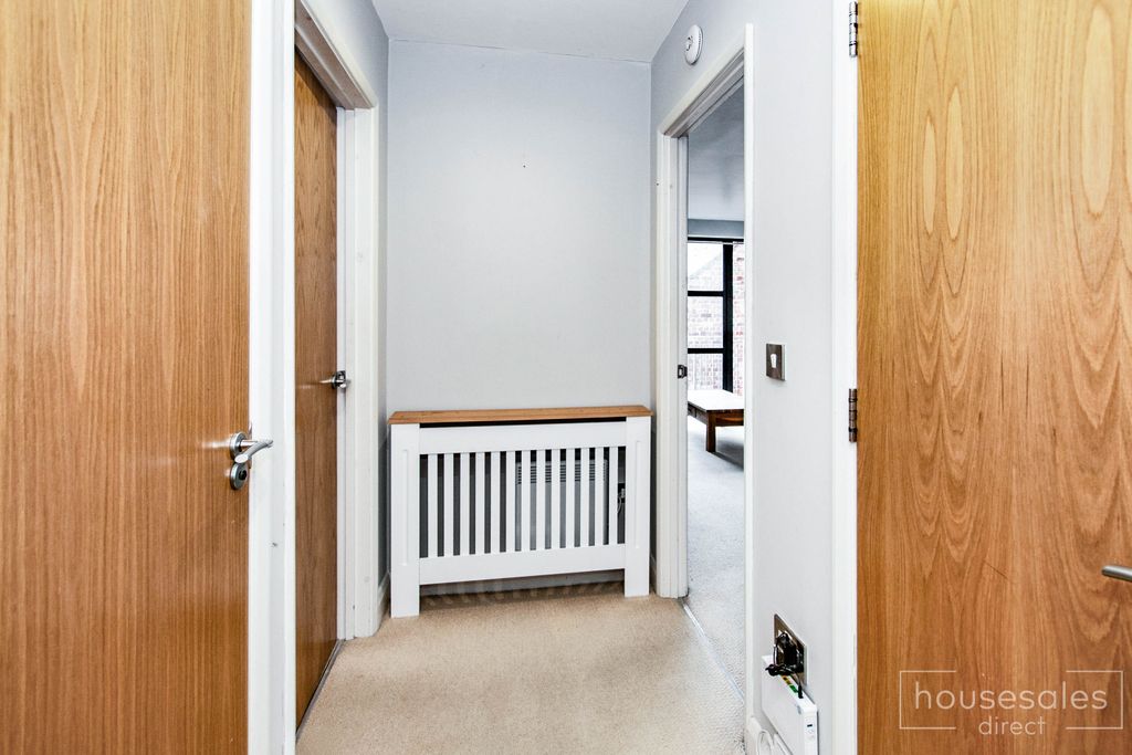 Property photo 2 of 12