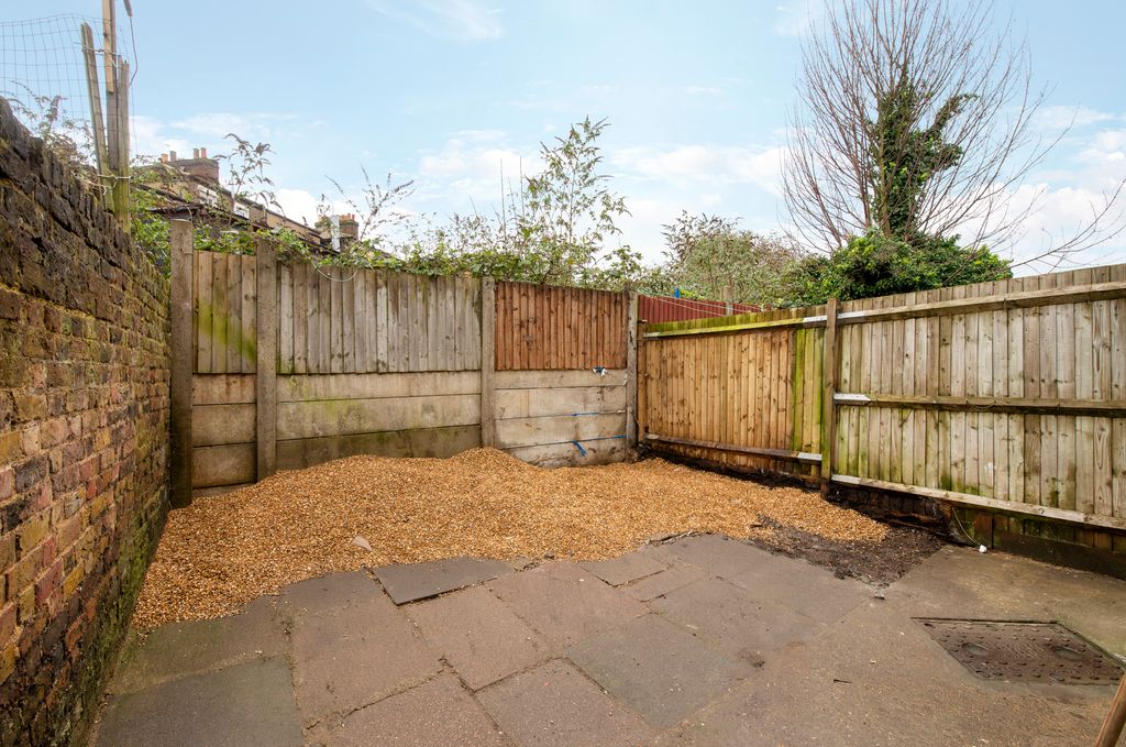 Property photo 3 of 10