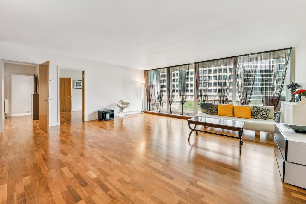 Property photo 2 of 14 Image