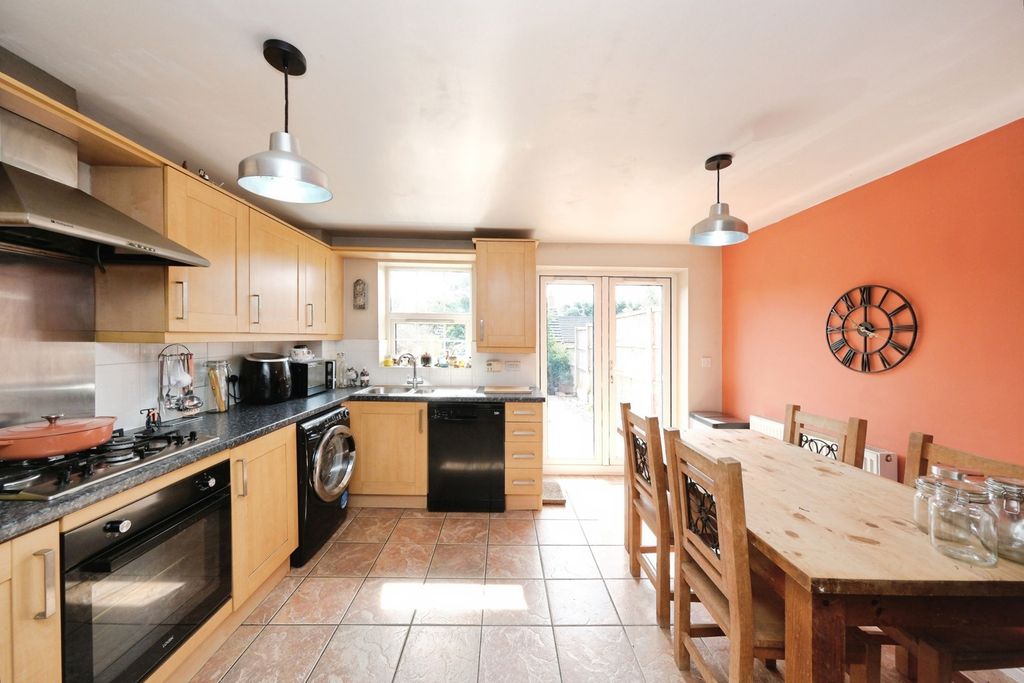 Property photo 2 of 19 Pbox-Img.Jpg