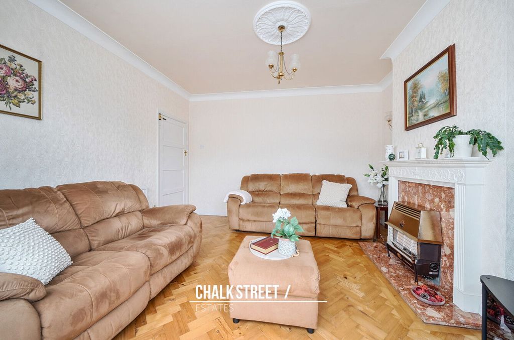 Property photo 3 of 22