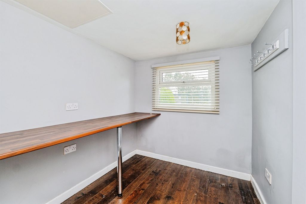 Property photo 3 of 21