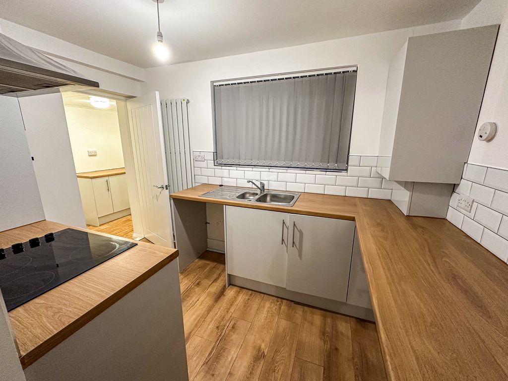 Property photo 3 of 9 Img_5013