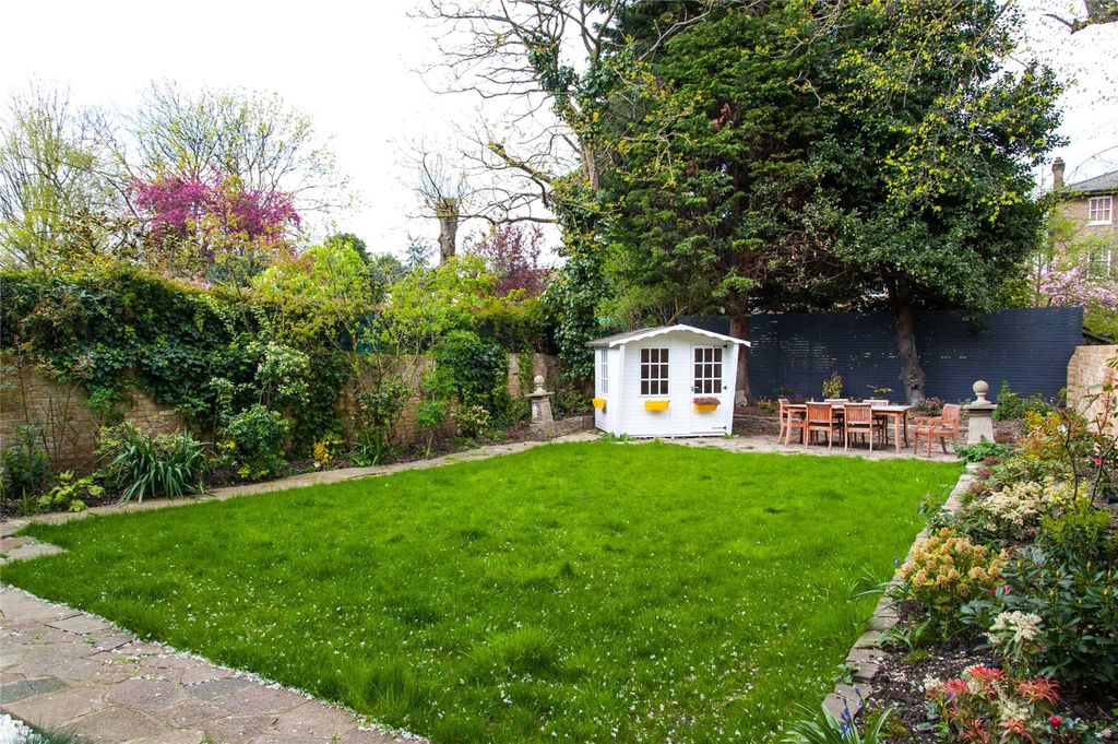 Property photo 2 of 16 Photo 10