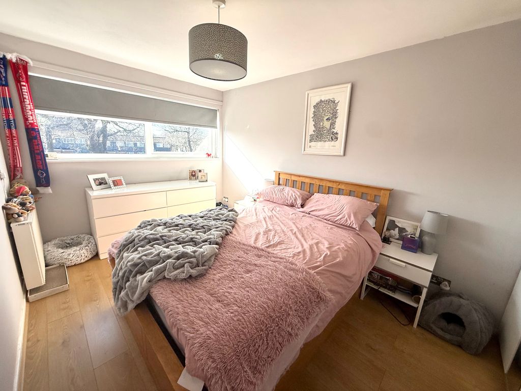 Property photo 3 of 4