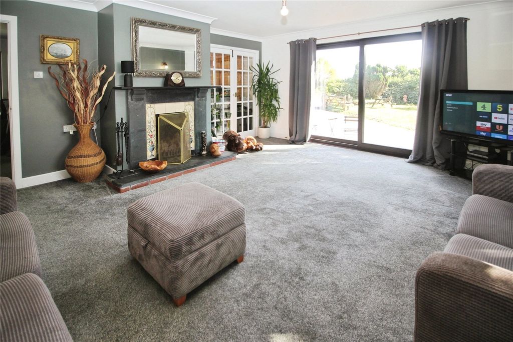 Property photo 2 of 19 Picture No. 09