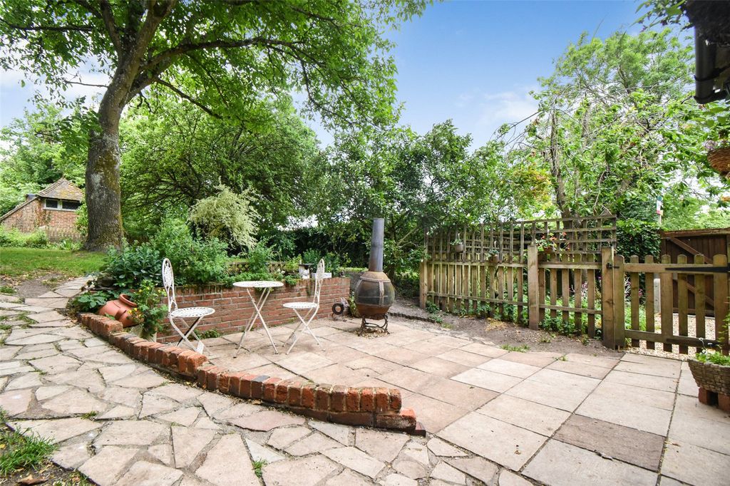 Property photo 2 of 30 Picture No. 21