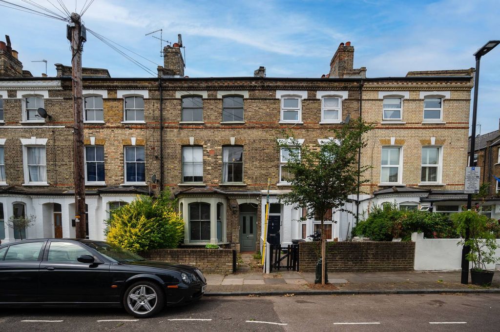 Property photo 2 of 16