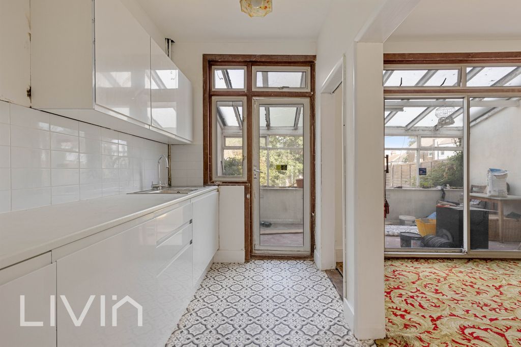 Property photo 2 of 13 918A3500