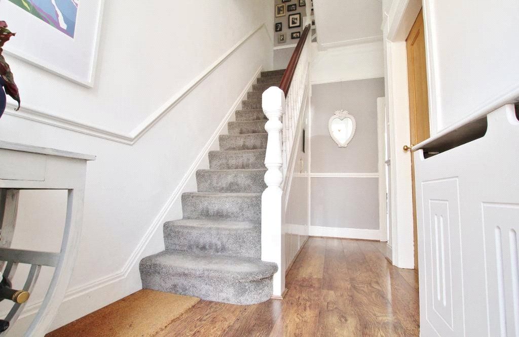 Property photo 2 of 22 Picture No. 17