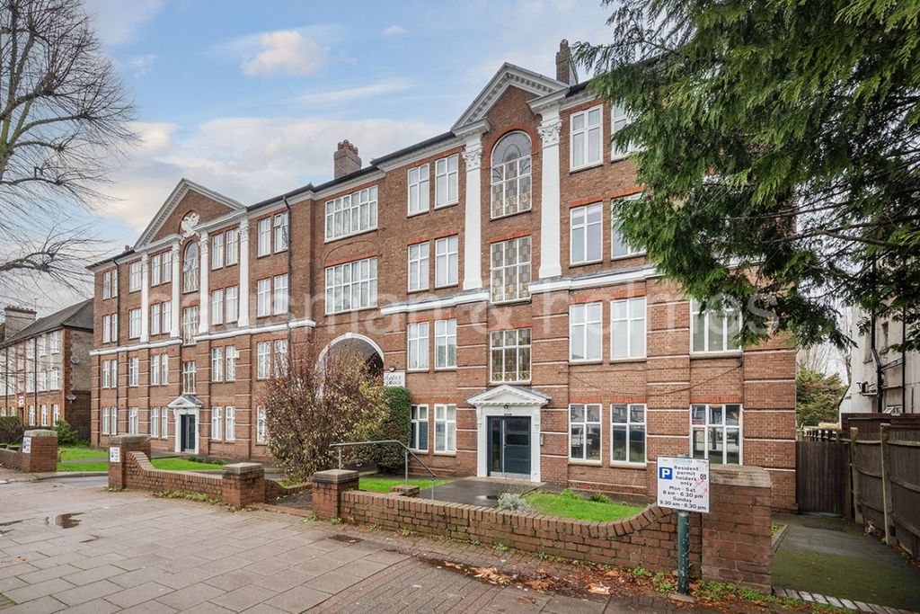 Property photo 2 of 16