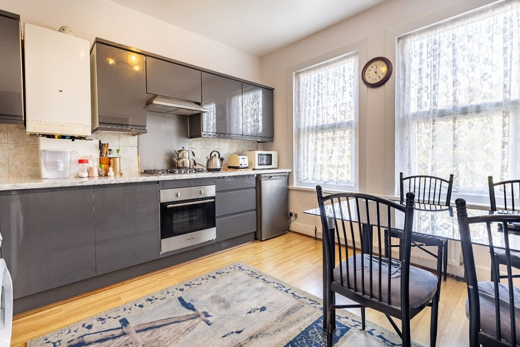 Property photo 2 of 12 4551952