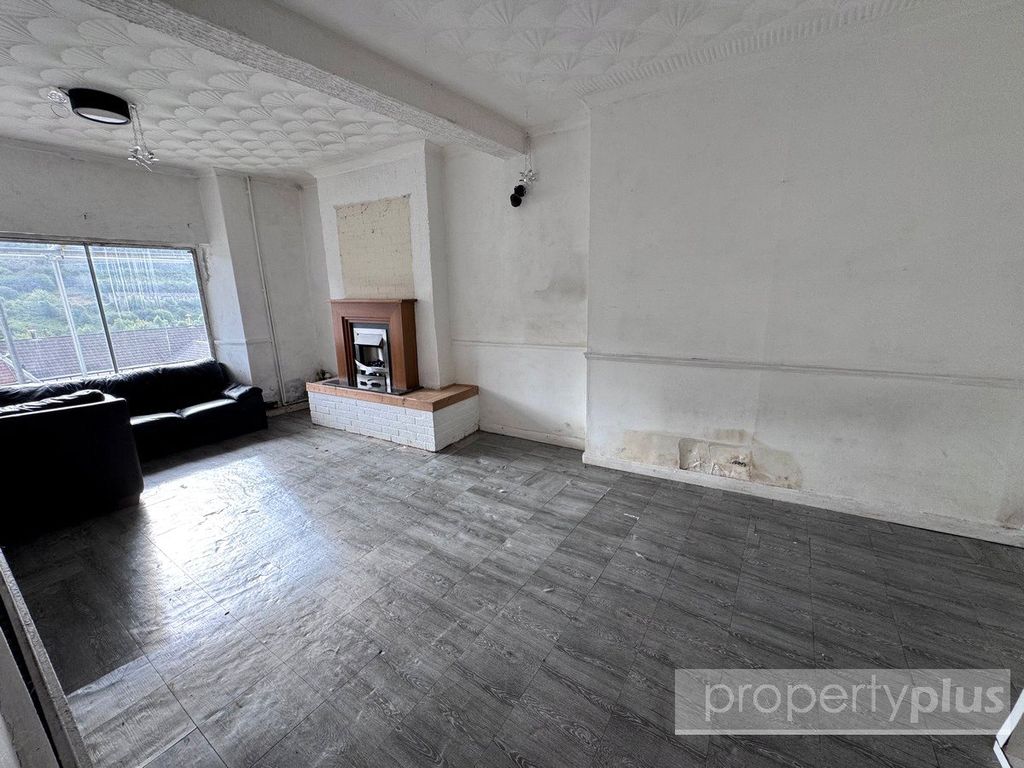 Property photo 3 of 17 Picture No. 16