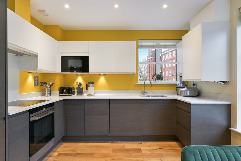 Property photo 2 of 6