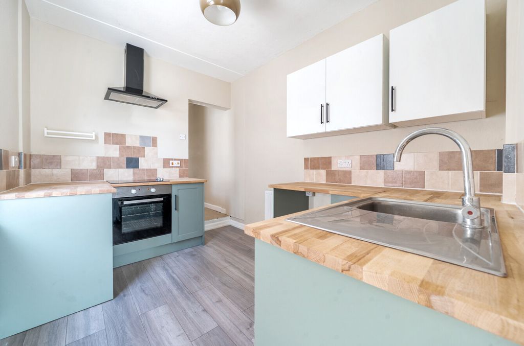 Property photo 3 of 15 1331671-12-6883c5...