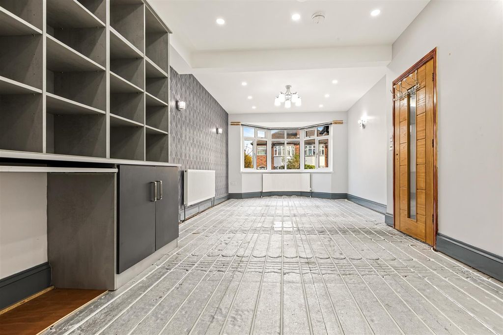 Property photo 2 of 32 Image 2.Jpg