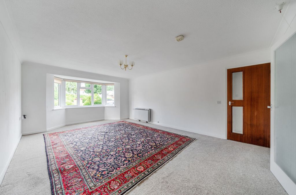 Property photo 2 of 18 1471402-15-6A27E0...