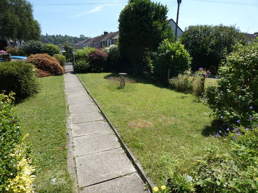 Property photo 2 of 15 Front Garden