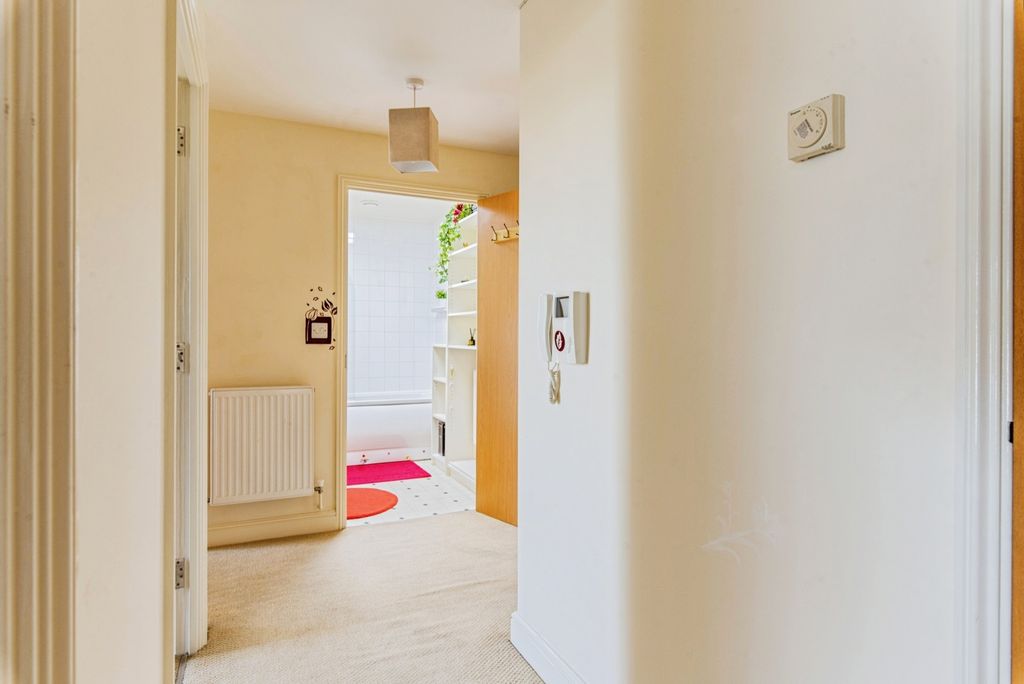 Property photo 2 of 16 Pbox-Img.Jpg