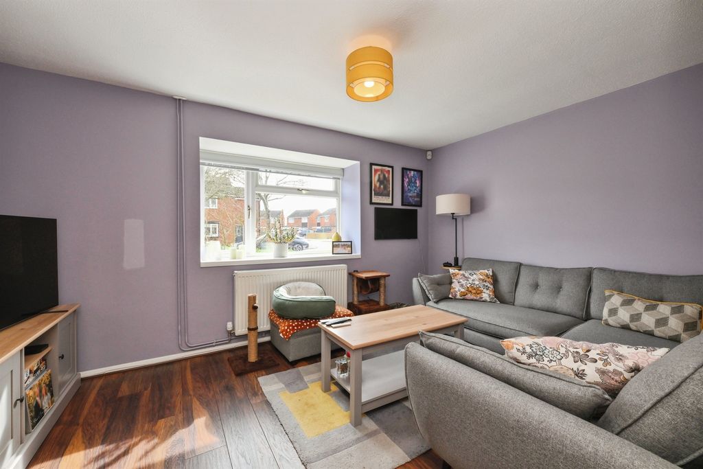 Property photo 2 of 18