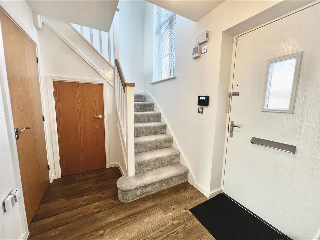 Property photo 3 of 20 Entrance Hall Backshot.Jpeg