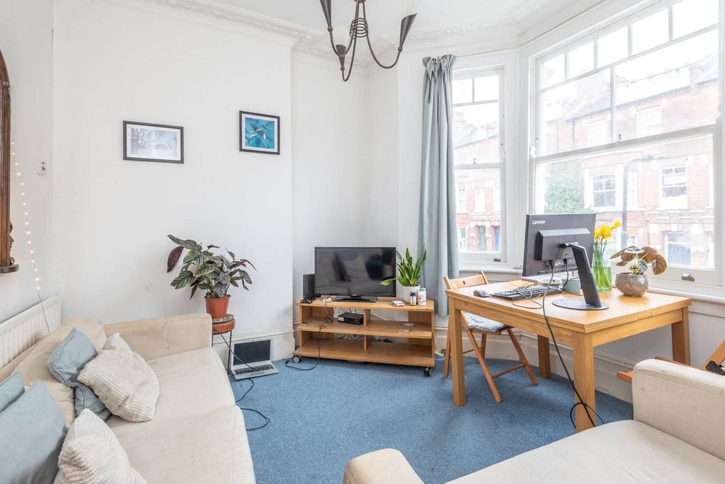 Property photo 1 of 5