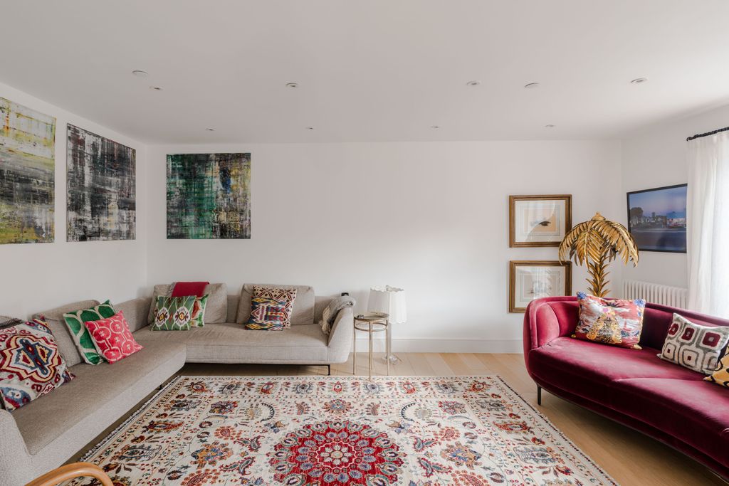 Property photo 1 of 14 Reception Room