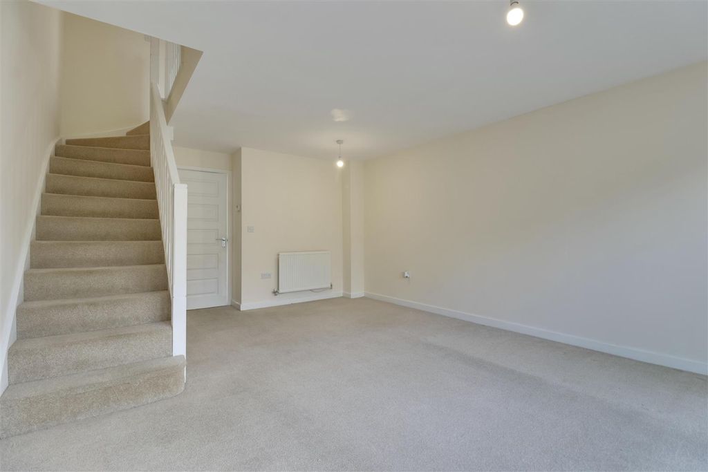 Property photo 3 of 15 0A3671CC-020E-4233-8B1B-C9300F510759_1_201_A.Jpeg