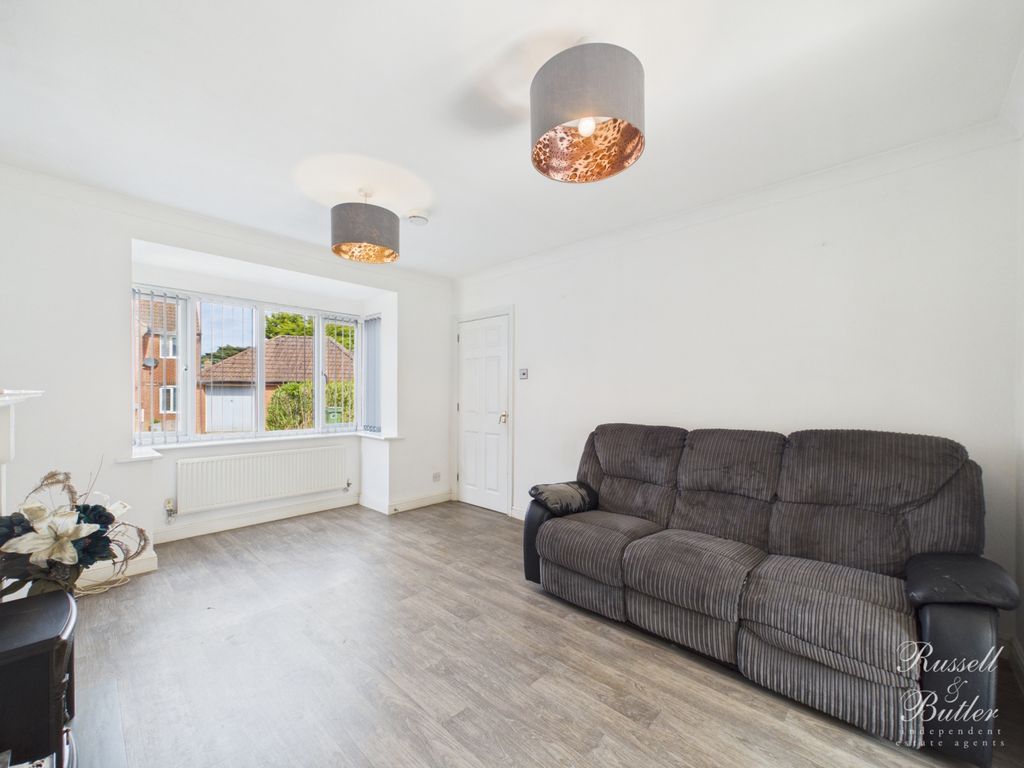 Property photo 3 of 15 Cam01995G0-Pr0439-Still009