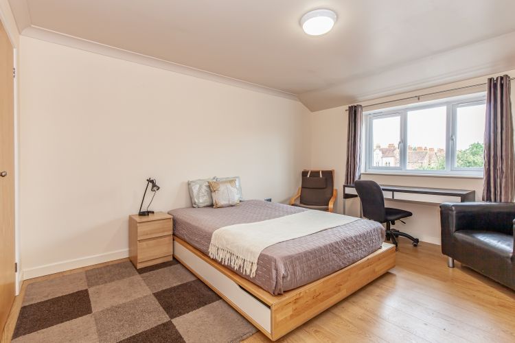 Property photo 1 of 7 172064