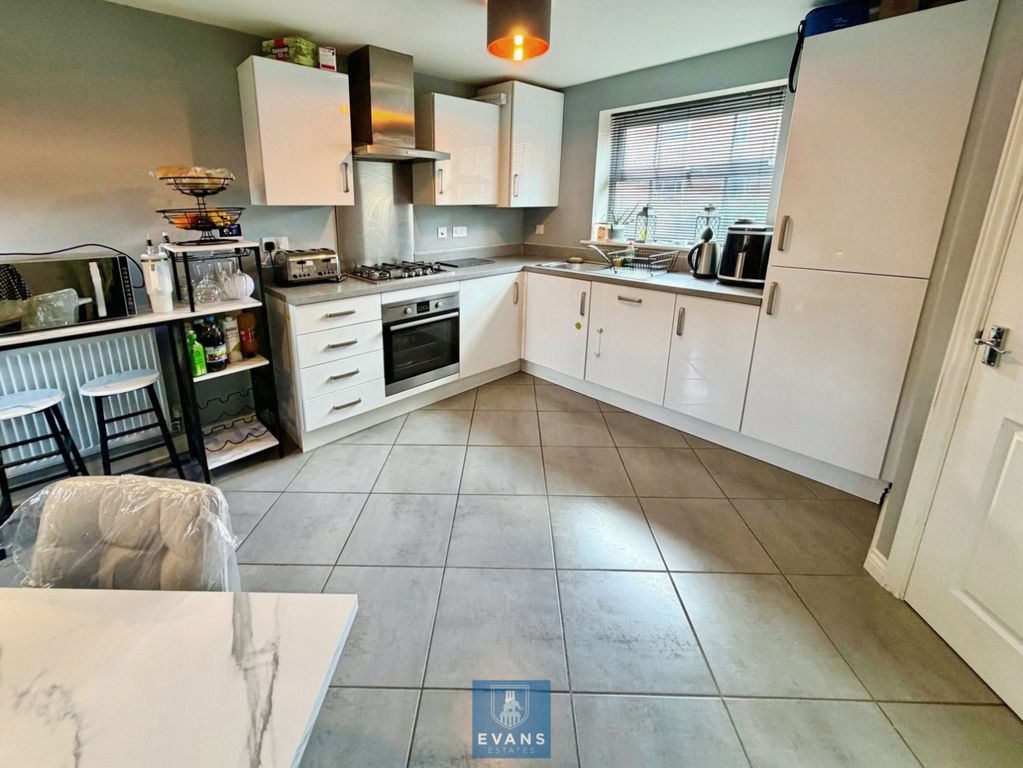 Property photo 2 of 13 Kitchen Diner
