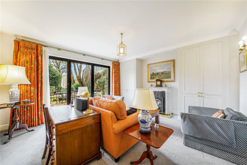 Property photo 2 of 14 Picture No. 11