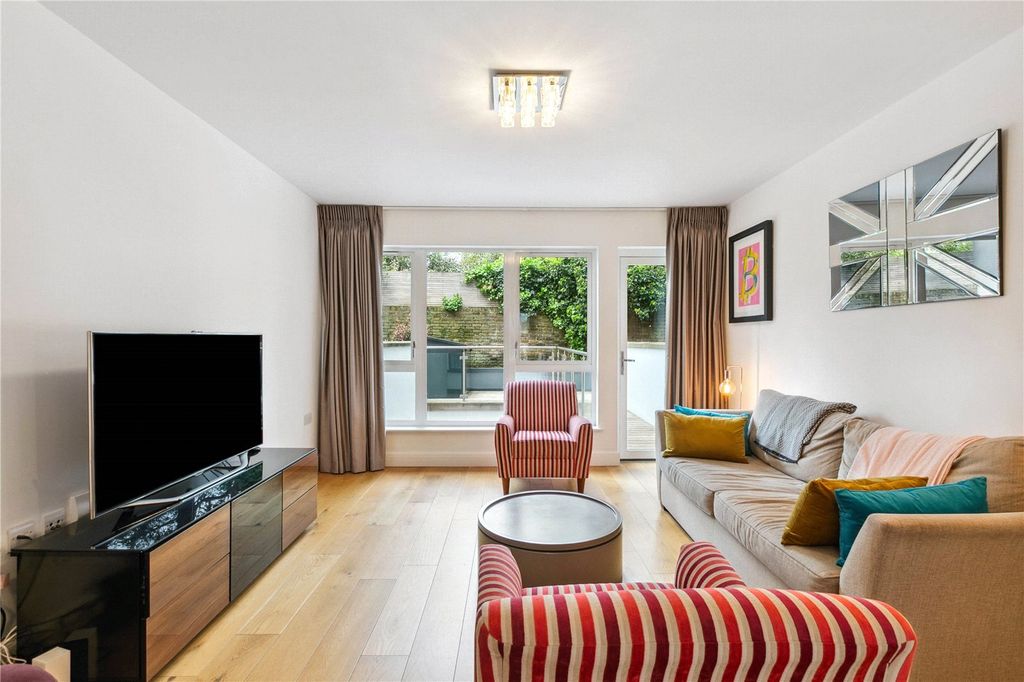 Property photo 2 of 14 Reception Room