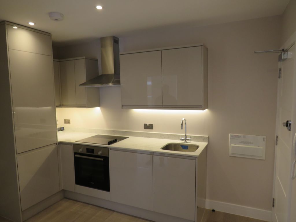 Property photo 2 of 5 Kitchen