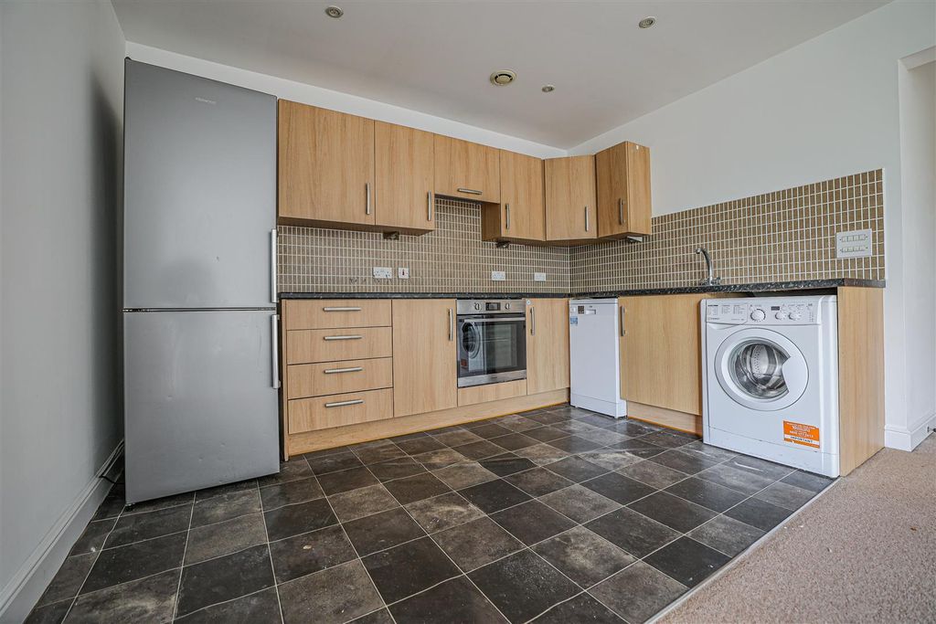 Property photo 3 of 25 980A2385-1.Png