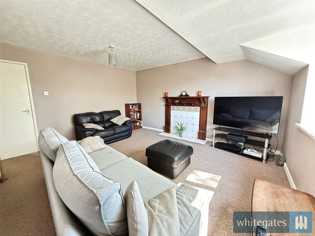 Property photo 3 of 11 Picture No. 21