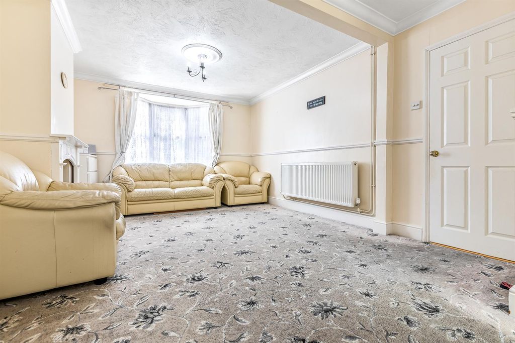 Property photo 2 of 21 Image 07.Jpg