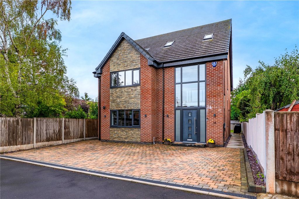 Property photo 2 of 42 Picture No. 39