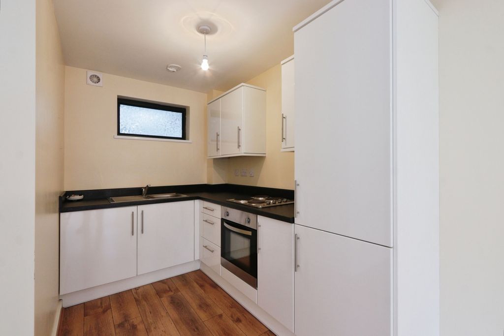 Property photo 2 of 11 Photo