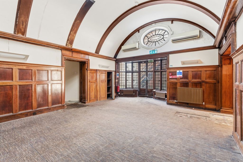 Property photo 3 of 14 5114505