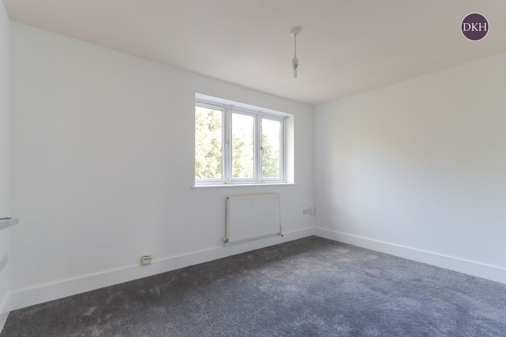 Property photo 2 of 12 Picture No. 03