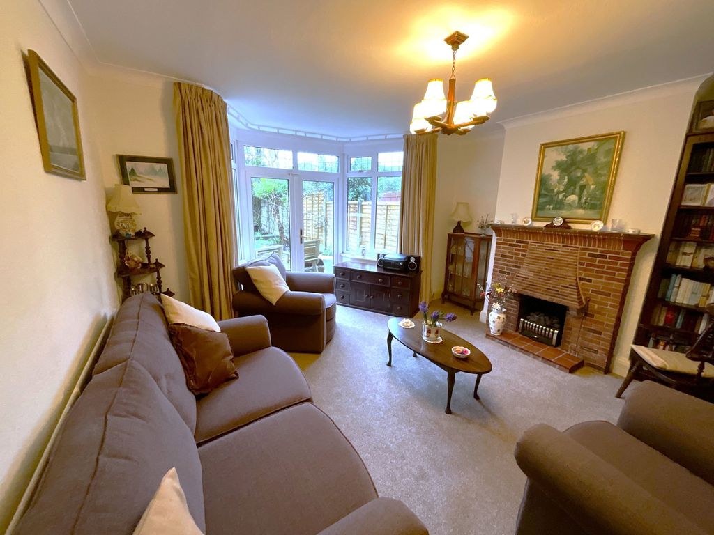 Property photo 3 of 13