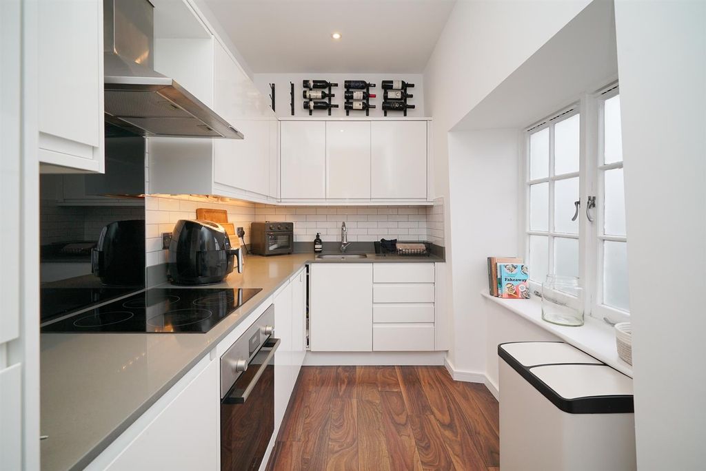 Property photo 3 of 13 6-The-Old-Meeting-House-1010.Jpg