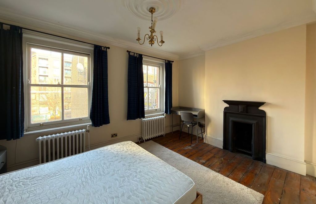 Property photo 3 of 21