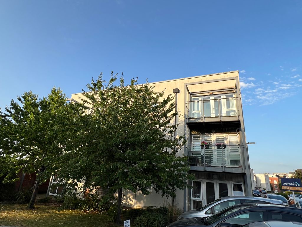 Property photo 1 of 8