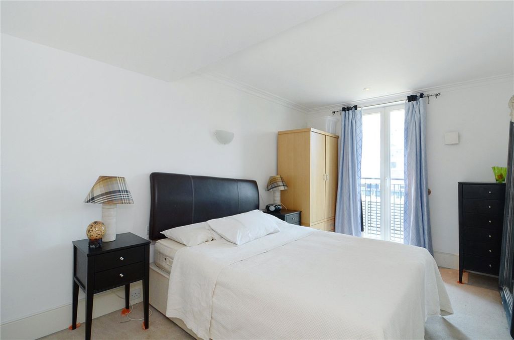 Property photo 3 of 7 Bedroom