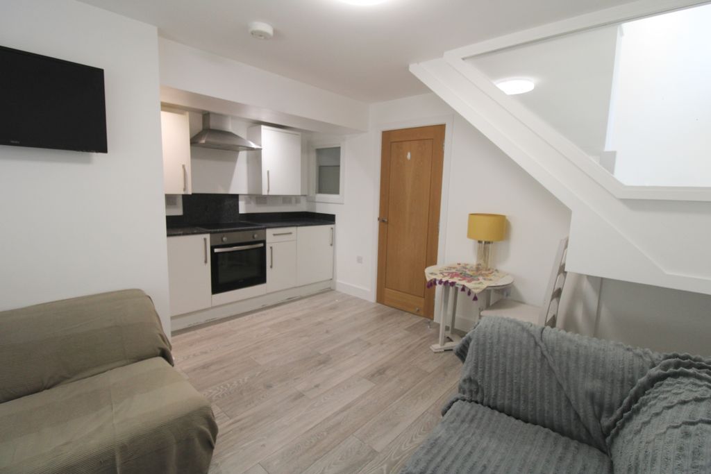 Property photo 3 of 4 Img_2873