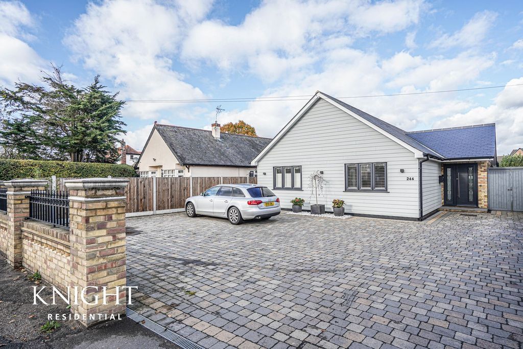 Property photo 1 of 26