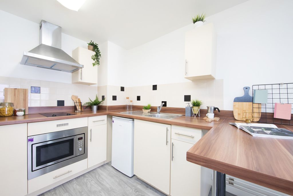 Property photo 2 of 18 8404983.Jpg