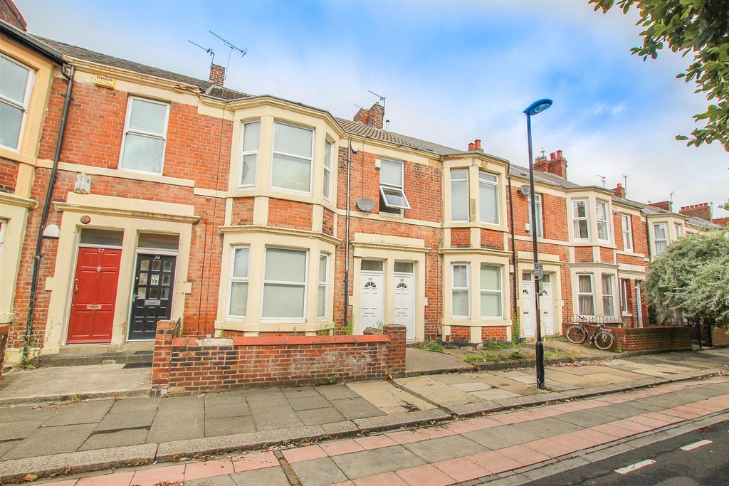 Property photo 2 of 5